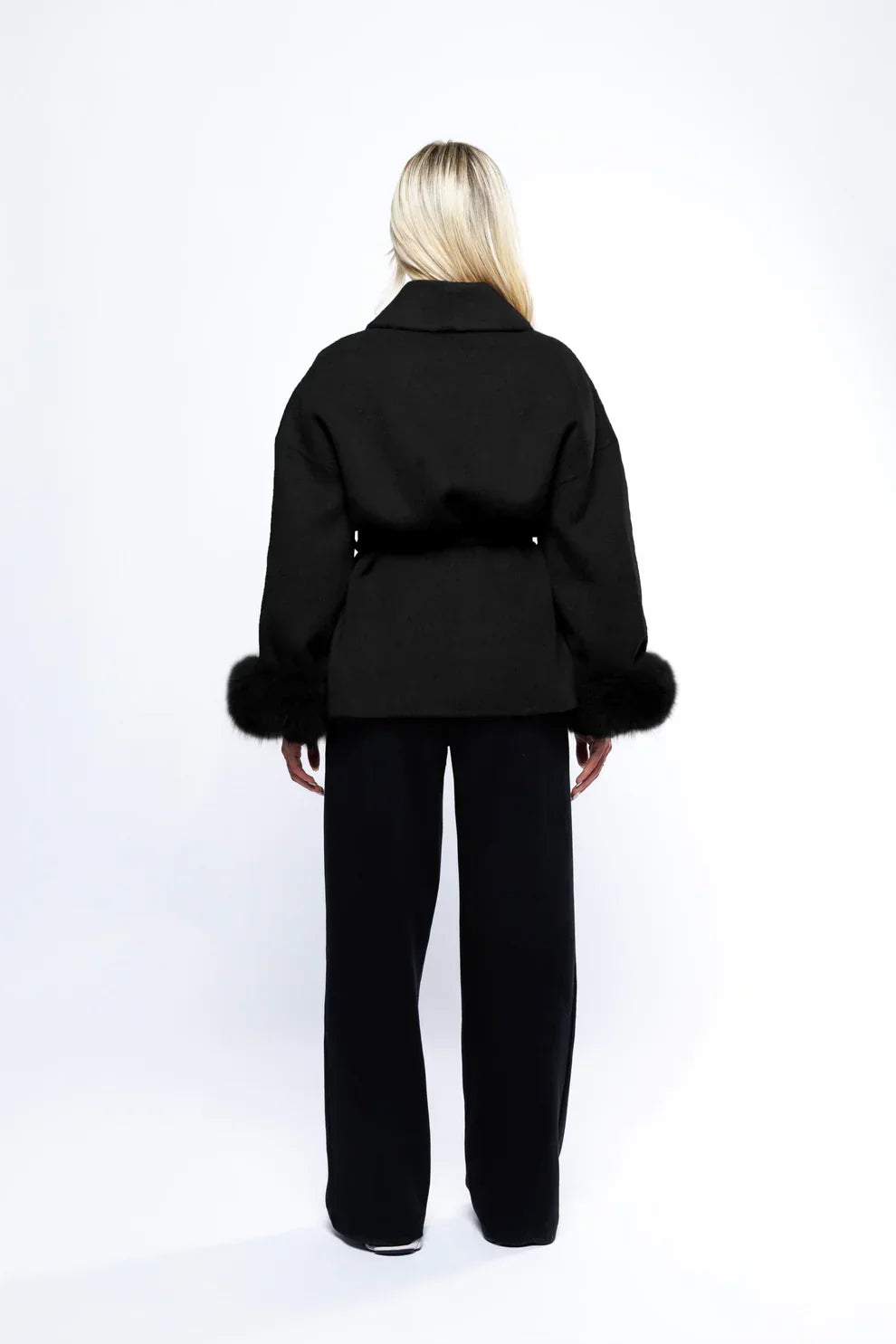 Lana Luxe Coat | Winter Elegance with Faux Fur